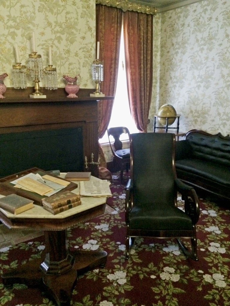 lincoln parlor